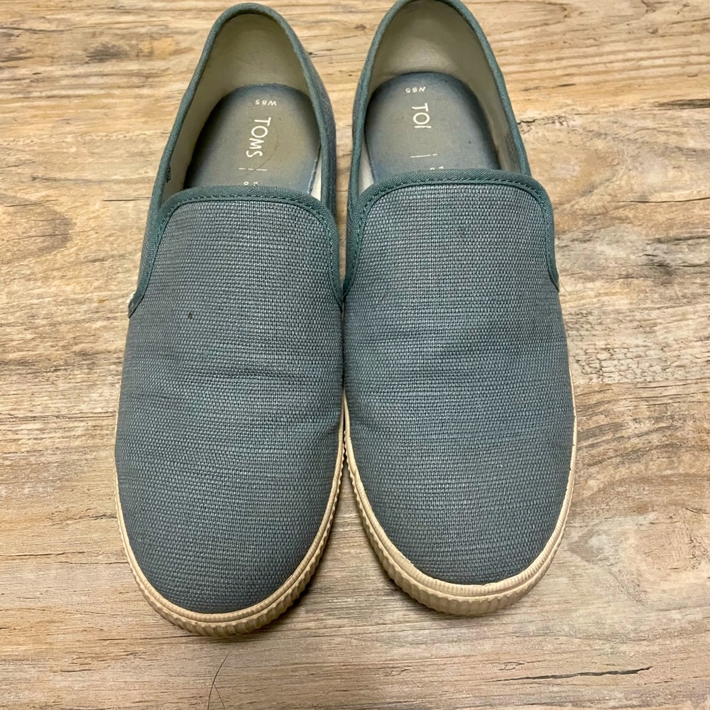 TOMS womens boat shoes